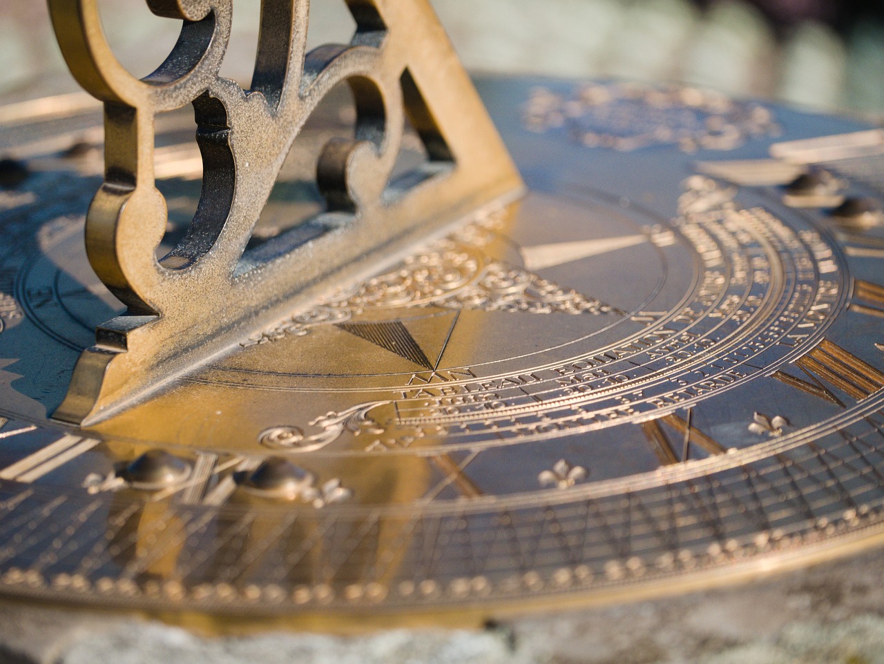 The Sundial – Ancient Timekeeping at Its Finest